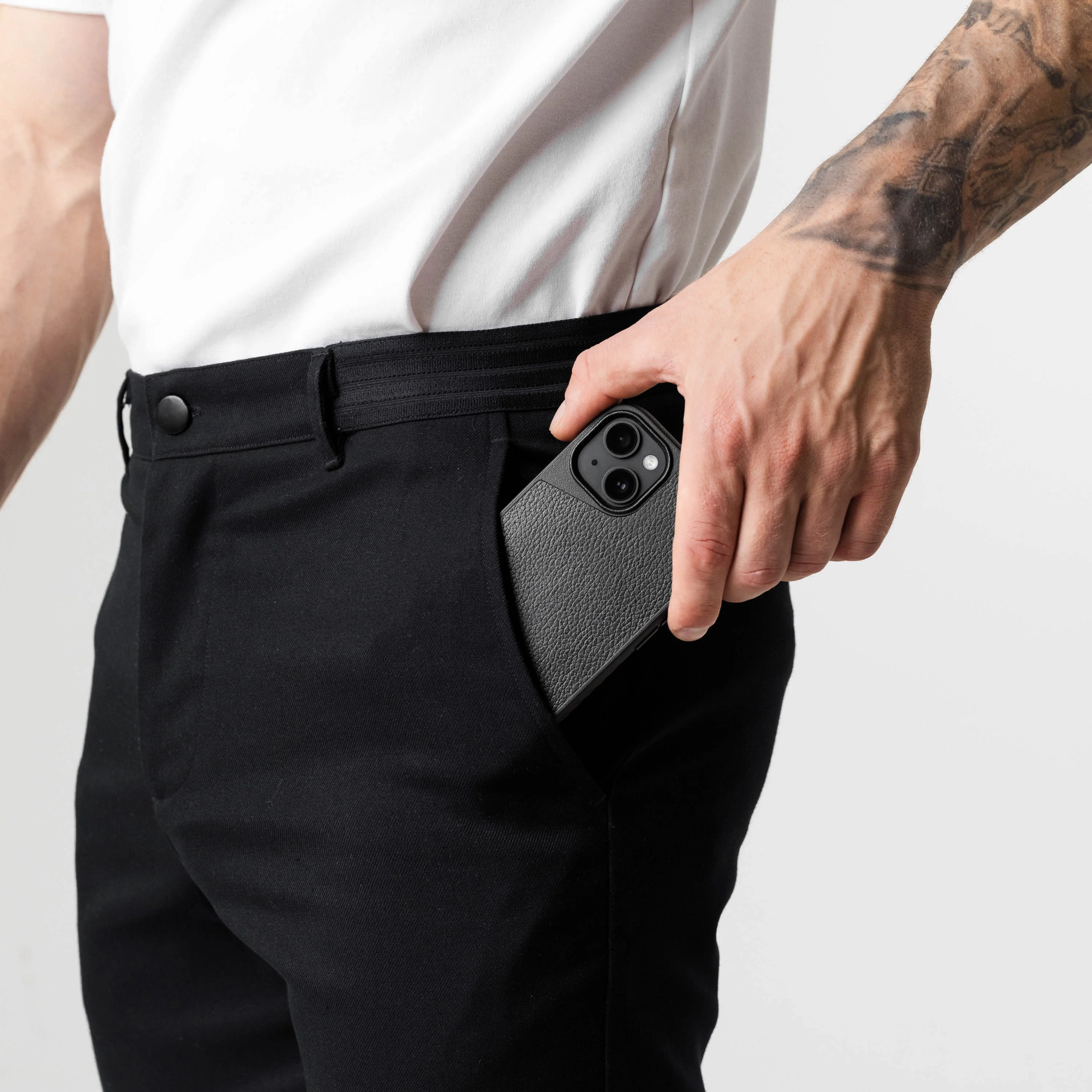 Active Chinos V2 - Black - Image 4